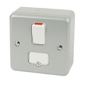 MK Metalclad Plus K0942ALM 13A Switched Fused Spur product image