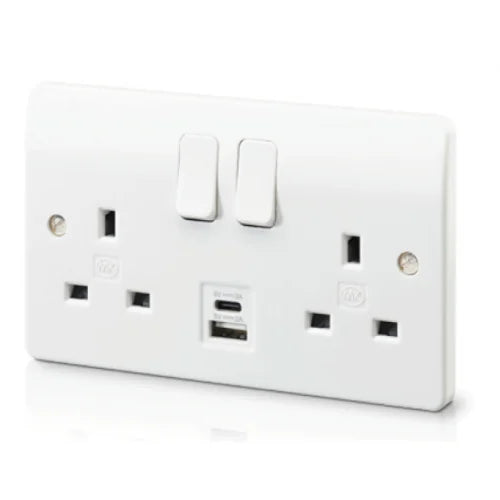 MK Electric K2745WHI Logic Plus White Moulded 2 Gang Double Pole Switched Socket With 1 x USB-A and 1 x USB-C Ports 13A