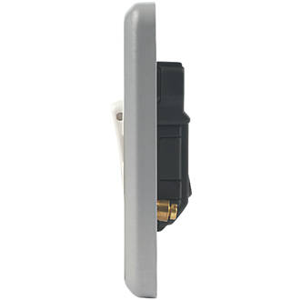 MK Metalclad Plus K2857ALM 10A 1-Gang 3-Pole Fan Isolator product image 3