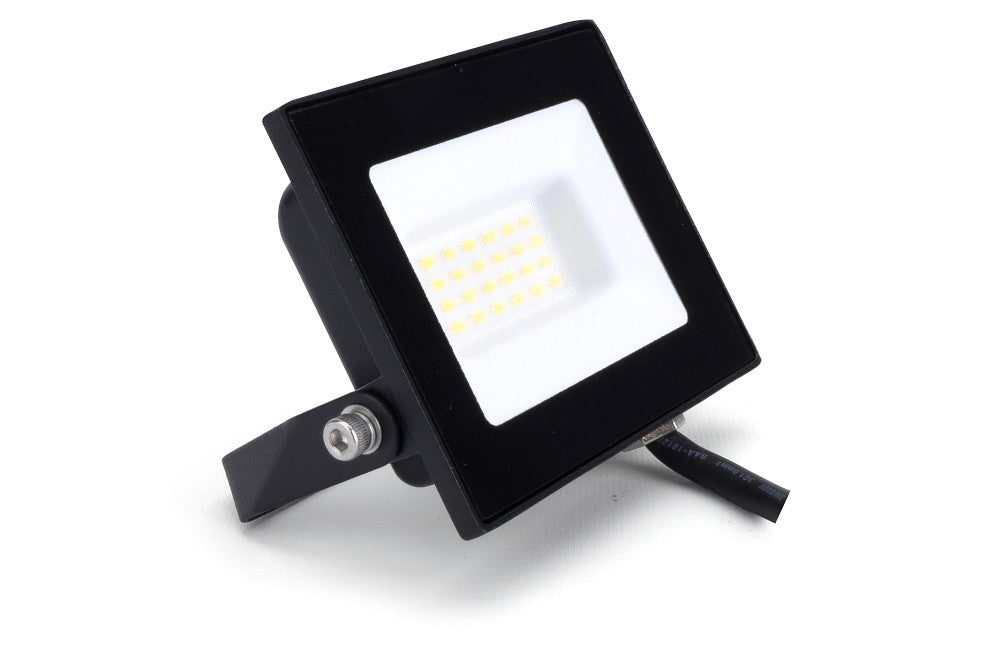 Integral ILFLE017 Floodlight Compact Slim 100lm/W 120Deg Beam 4000K IP65 IK08 20W 2000lm (Black)
