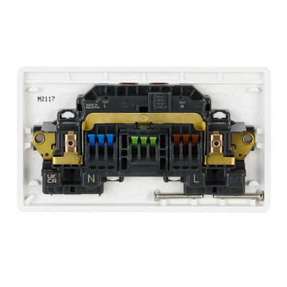 MK Logic Plus Rapid Fix 13A DP 2 Gang Switched Socket with Screwless Terminals White K2747STWHI