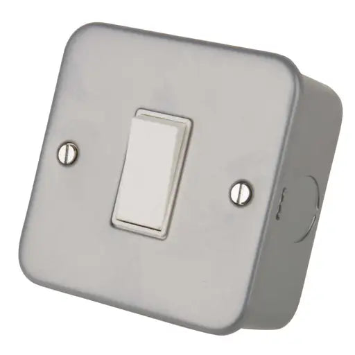 LGA Selectric 10A 1 Gang 2 Way Light Switch Metal Clad LG201-2MB